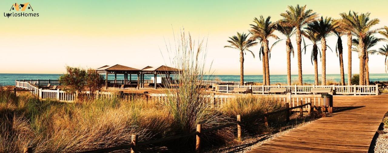 Lyrioshomes Beach Roquetas De Mar , Piscina Y Parque Infantil מראה חיצוני תמונה